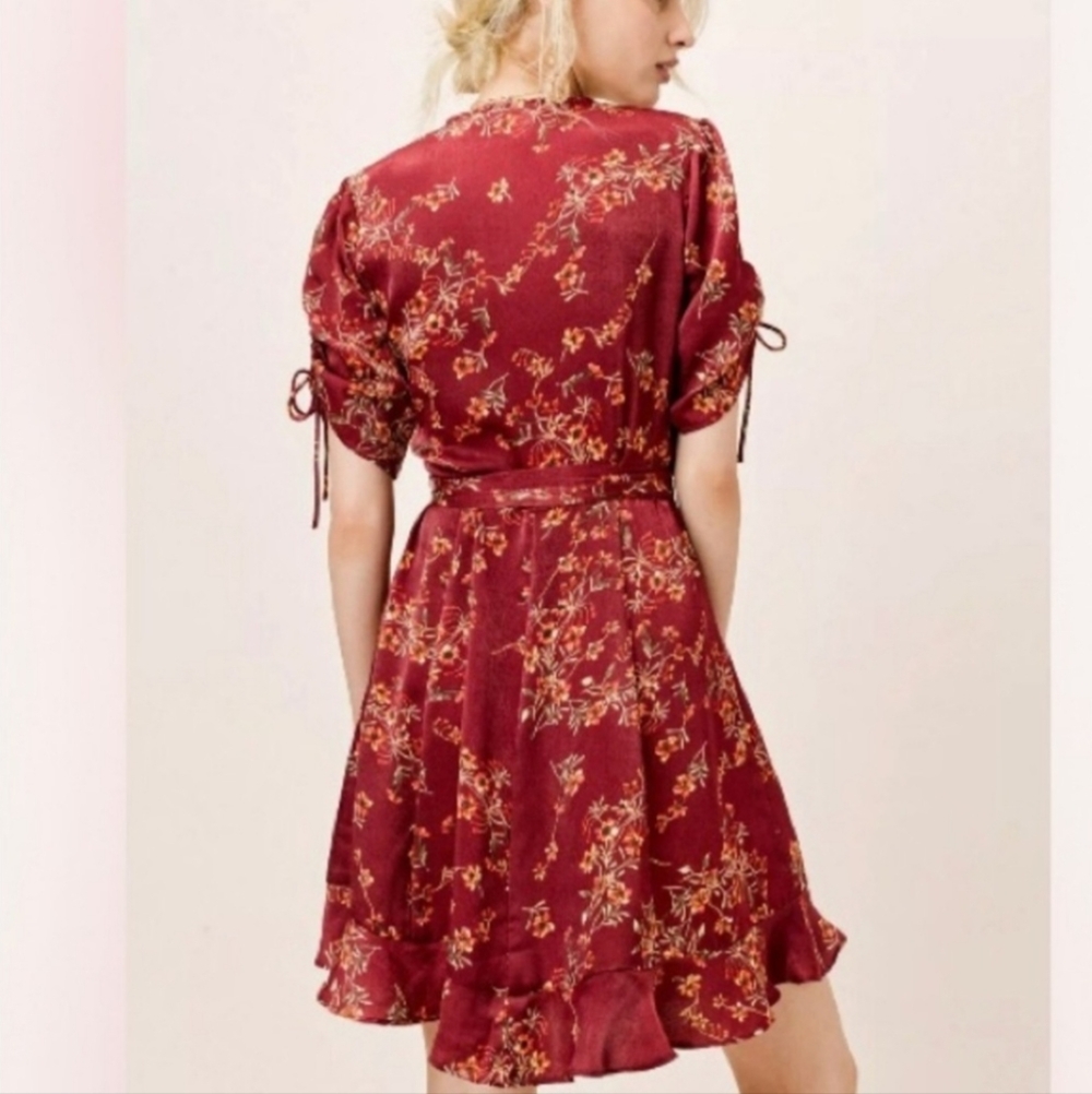 Lovestitch Botanica Floral Wrap Dress Women's Size Small - Picture 2 of 9